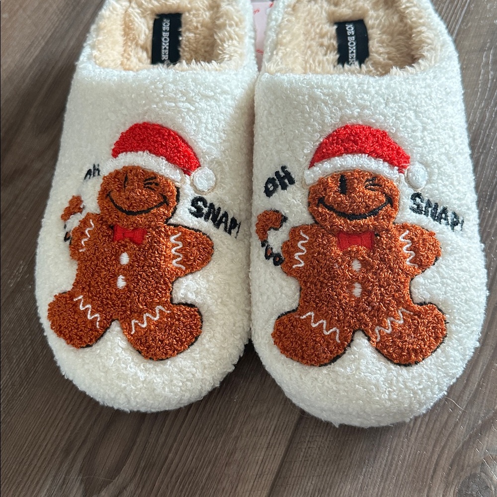 Gingerbread Man Slippers - Picture 6 of 8